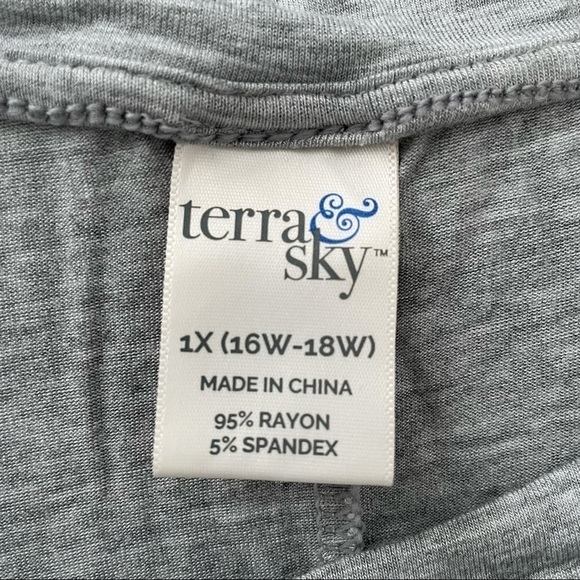 Terra & Sky Grey Ruffled Sleeve Bling Blouse 1X - Picture 4 of 6